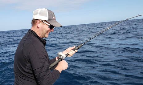 Master The Correct Way To Hold A Fishing Rod